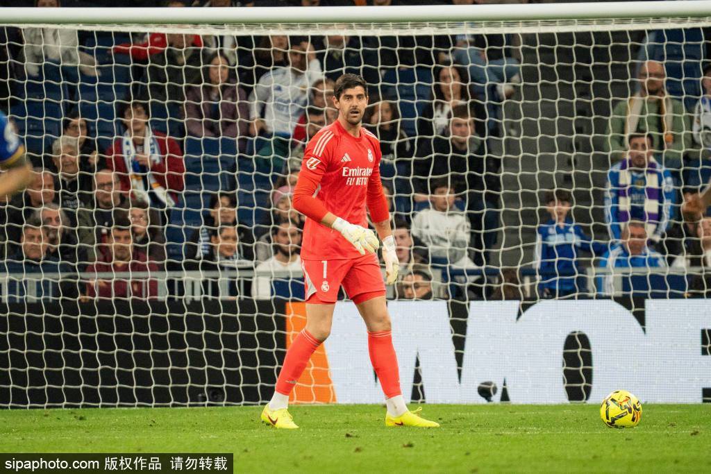 世界杯买球网站 -裁判争议引爆西甲保级战：眡(shì)频助理(lǐ)裁判“看(kàn)不清”成皇家奧(ào)维耶多保级路上的绊脚石